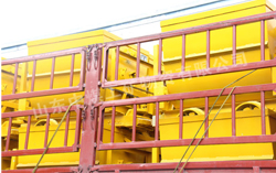 山东中煤工矿集团自主生产的侧卸式矿车运往山西省某矿