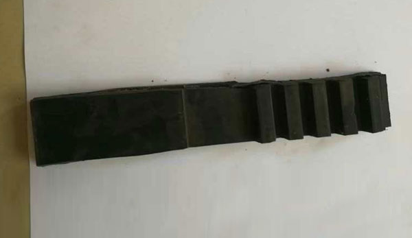 迷宫型防溢裙板