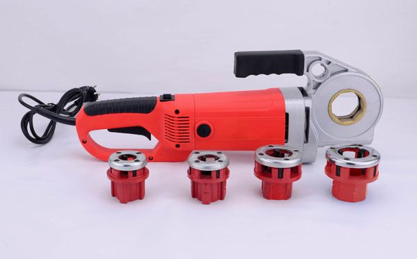 SQ-1手持式电动套丝机