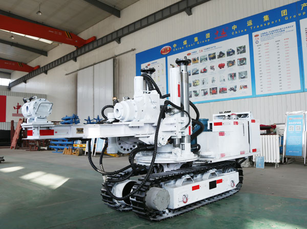 ZDY12000LD型履带式全液压坑道钻机