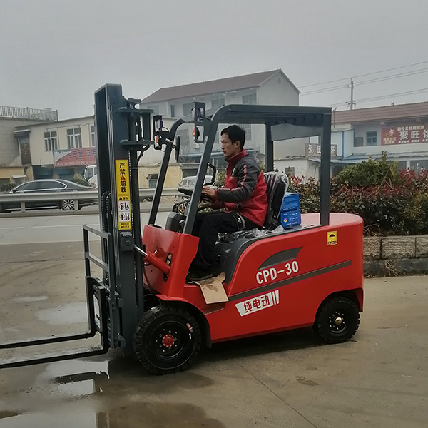 3T电动叉车 3T电动叉车