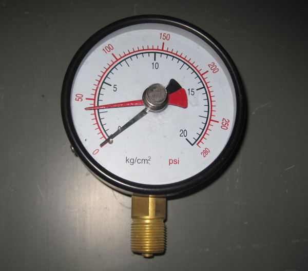 双针耐震压力表