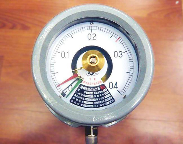 矿用防爆电接点压力表