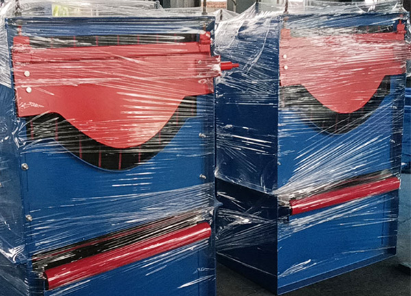 皮带巷防逆流风门