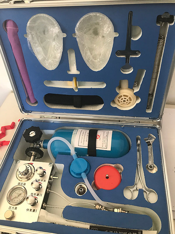 便携式自动苏生器