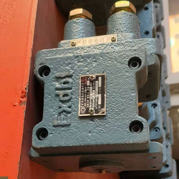 矿用微动开关