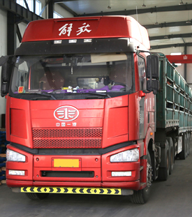 单侧曲轨侧卸式矿车