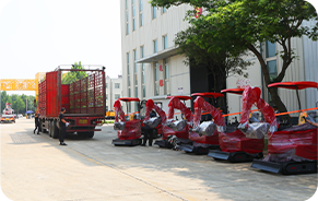 23小型挖掘机发货