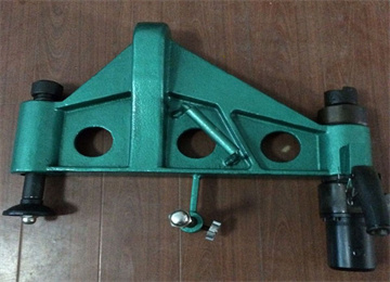 液压垂直弯道器