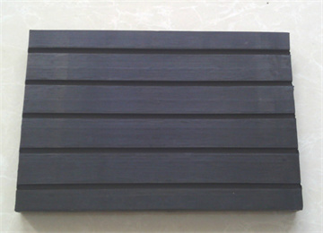 复合橡胶垫板