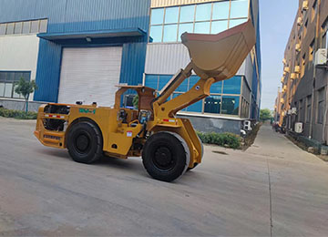WJD-1C侧卸铲运机