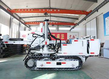 ZDY4000L型履带式全液压坑道钻机