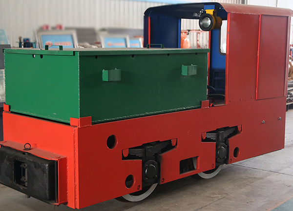 5吨蓄电池电机车