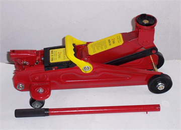 卧式千斤顶