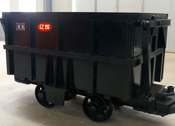 侧卸式矿车