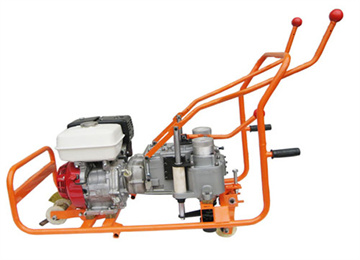 内燃机动螺栓扳手