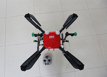 四桨无人遥控农药飞机