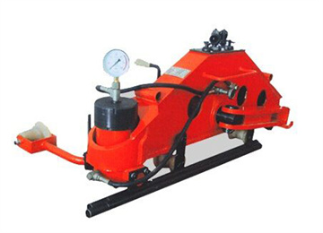 钢轨接头调直机