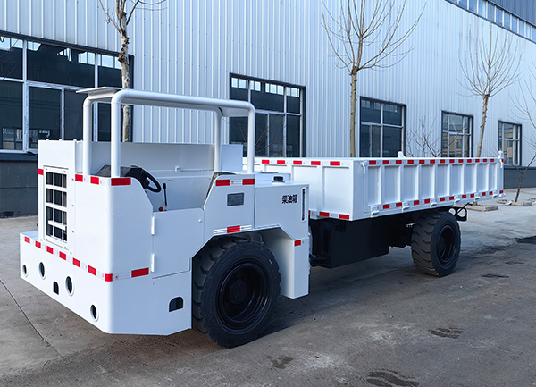 无轨胶轮车专题