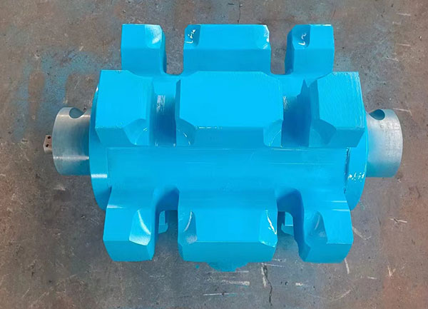 转载机链轮轴组