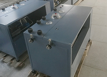 AE102A氧气充填泵