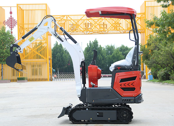 13B小型挖掘机