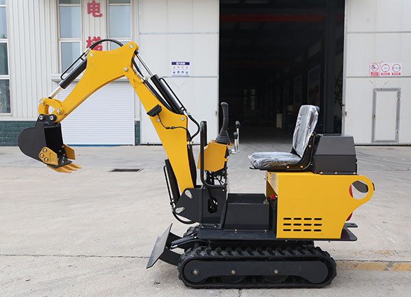 08小型挖掘机