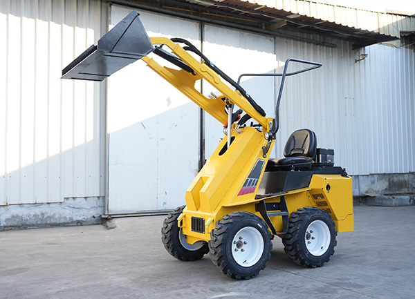 座驾式轮胎滑移装载机