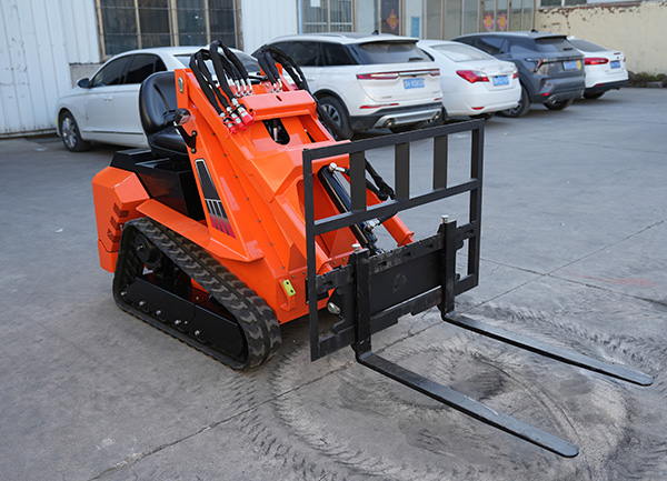 座驾式履带滑移装载机