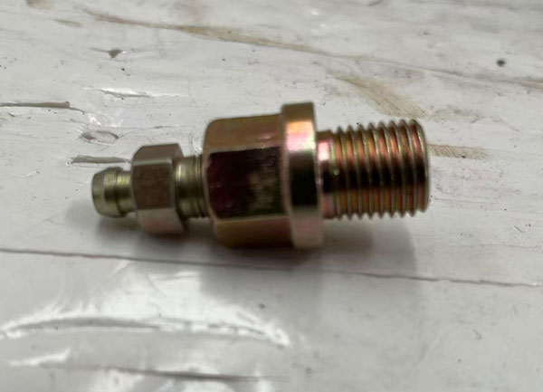 装载机刹车钳放气嘴总成