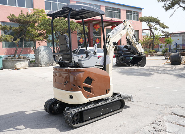 17高配小型挖掘机