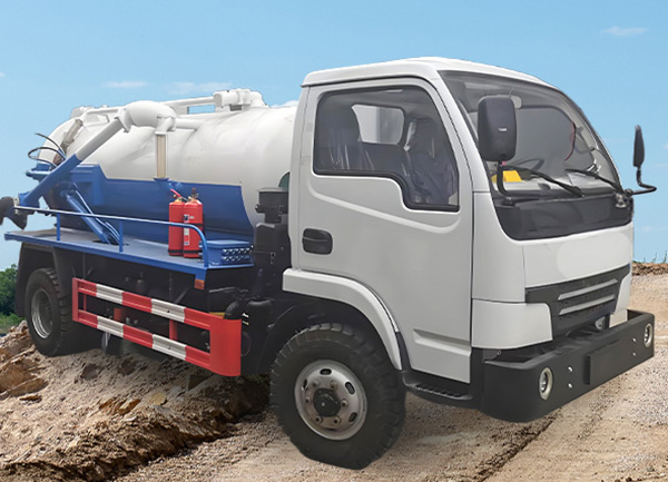 WC4X防爆柴油机无轨胶轮车吸污车