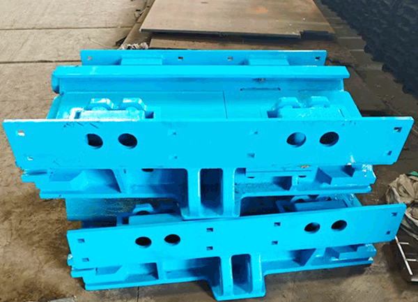 刮板转载机凹槽