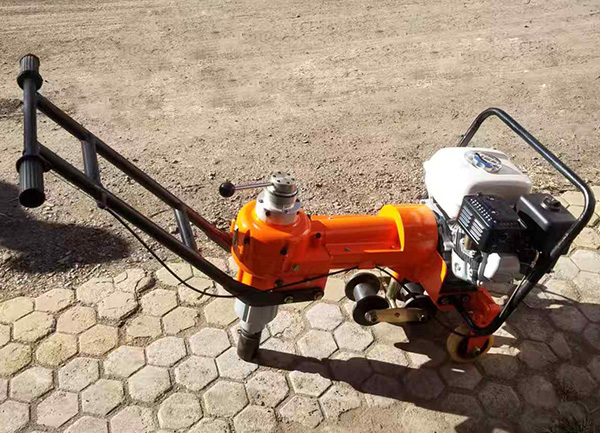 NLB-360型内燃螺栓扳手