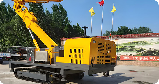 单臂轨轮式凿岩台车