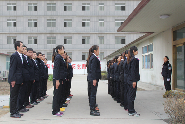 /山东中煤工矿集团开展军训活动/