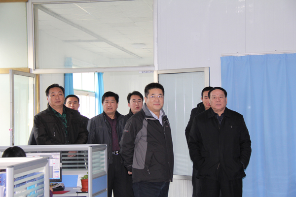 /山东中煤工矿集团特聘知名律师杨杰为集团法律顾问/