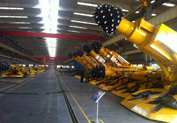 /山东中煤工矿集团大型掘进机成功销往山西/
