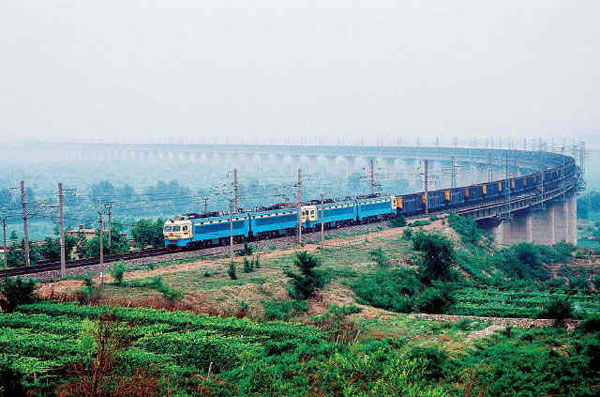 /内蒙古东部煤炭外运咽喉区段大大拓宽/