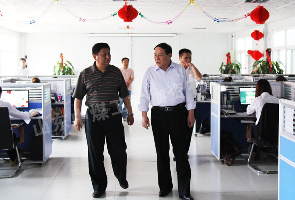 /热烈欢迎山东机械设备成套局济宁分局郑局长来中煤集团参观指导/