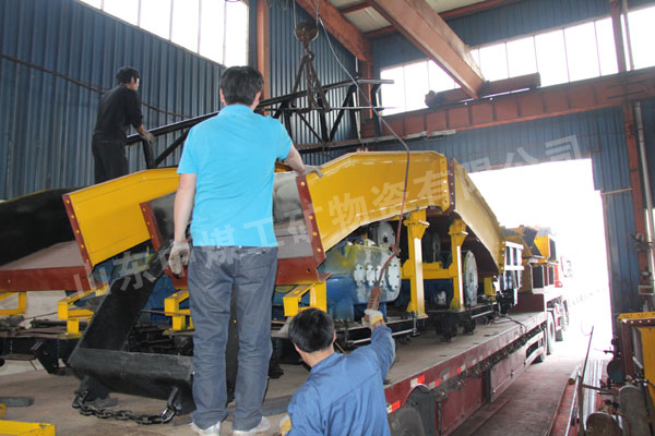/山东中煤工矿集团耙斗装岩机等大型矿用设备再发云南/