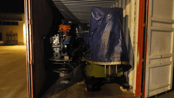 /山东中煤工矿集团翻斗车等产品起运非洲/