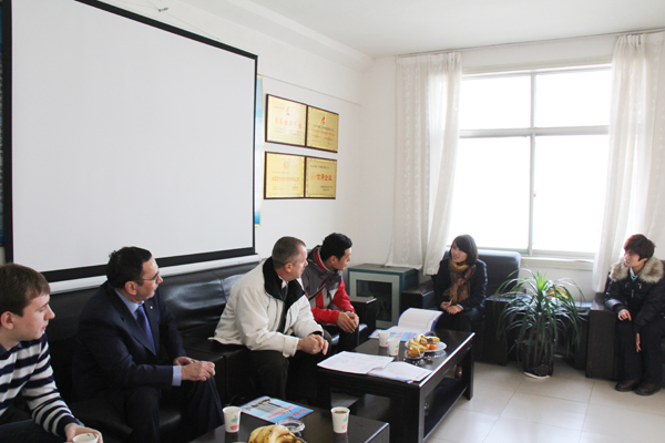 /俄罗斯某大型工矿设备企业客商莅临山东中煤考察采购/