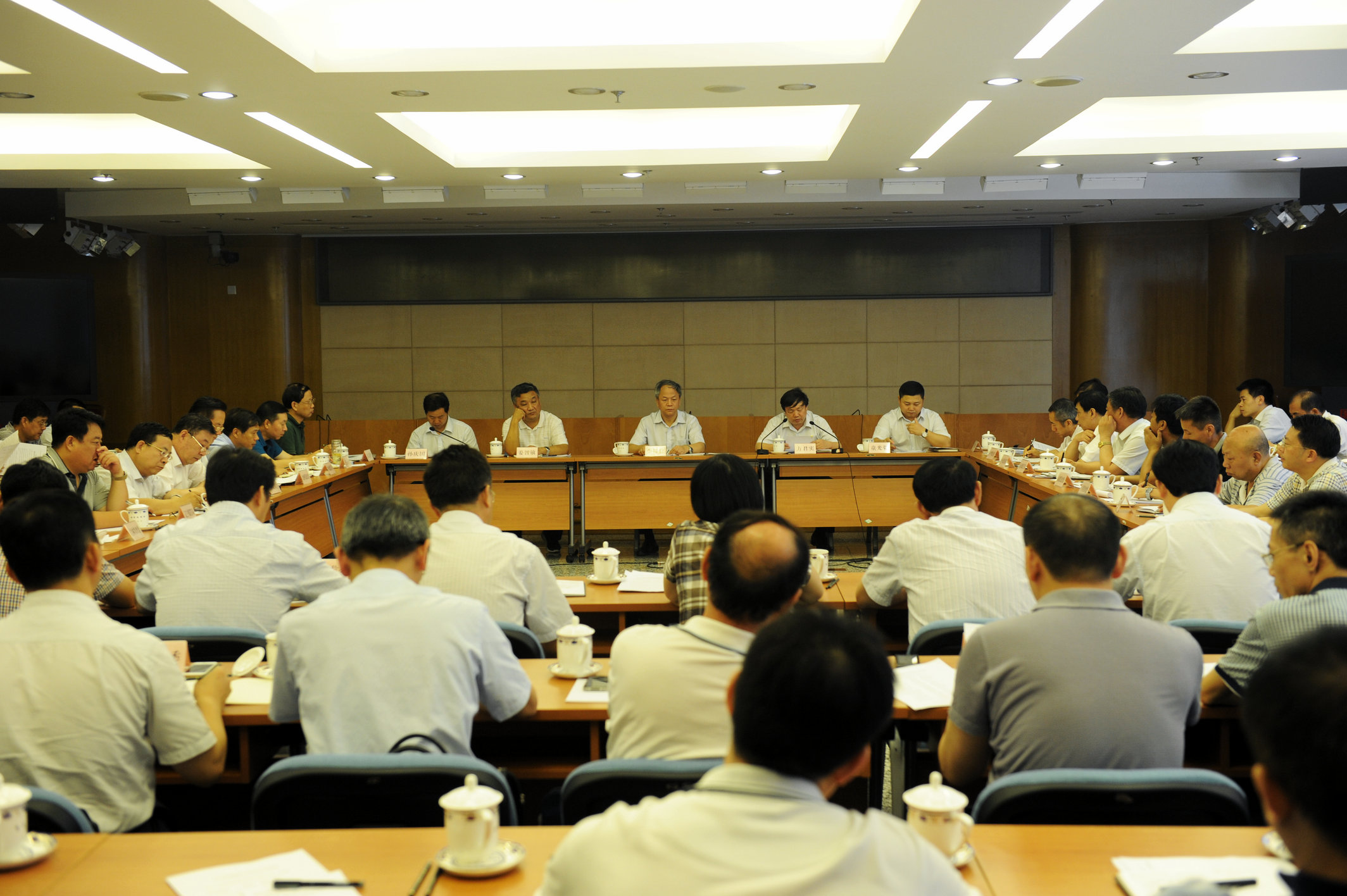 发展改革委等召开召开煤炭行业脱困工作新闻通气会