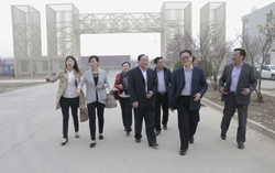 热烈欢迎市经信委领导一行莅临中煤新工业园区参观指导