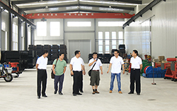 热烈欢迎南京航空航天大学鲍益东教授一行莅临集团考察访问