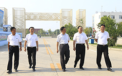 热烈欢迎济宁高新区领导莅临集团参观考察