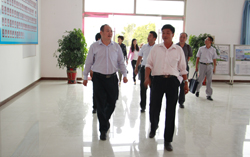 热烈欢迎济宁市委党建领导小组莅临集团考察调研