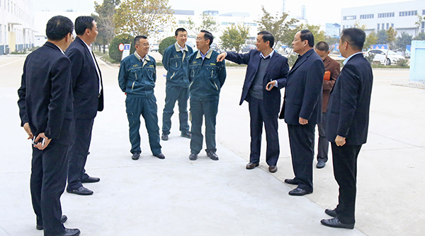 热烈欢迎高新区党工委领导莅临集团考察合作