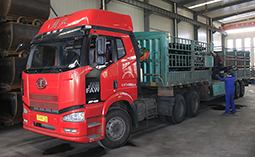 中煤集团一批矿用平板车发往哈尔滨